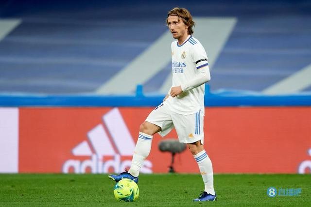 罗马诺：拜仁不会很快决定买断雅克松，但球员不会留在切尔西