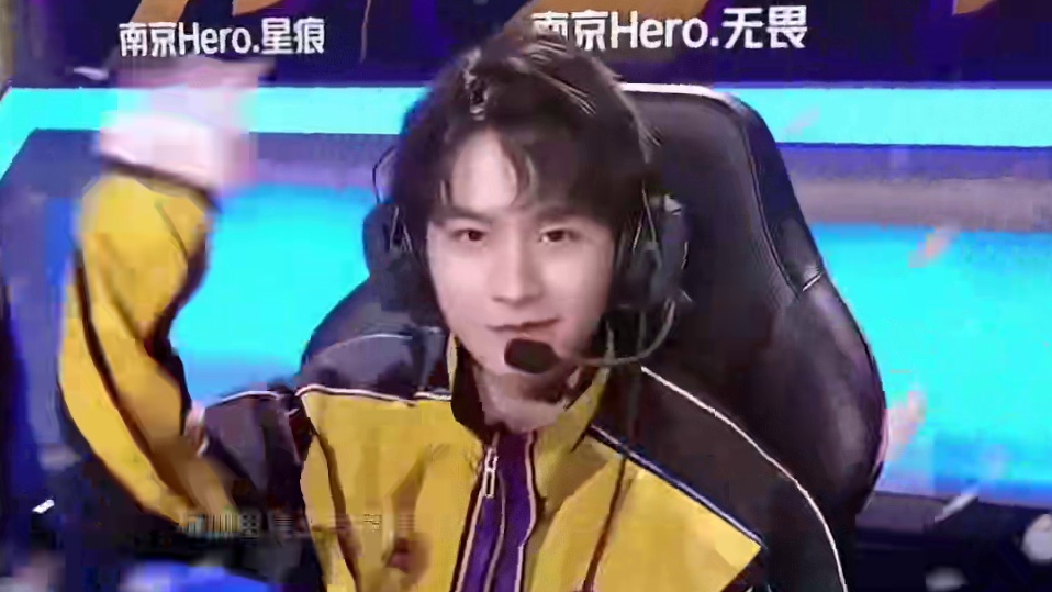 手的比例 手的比例