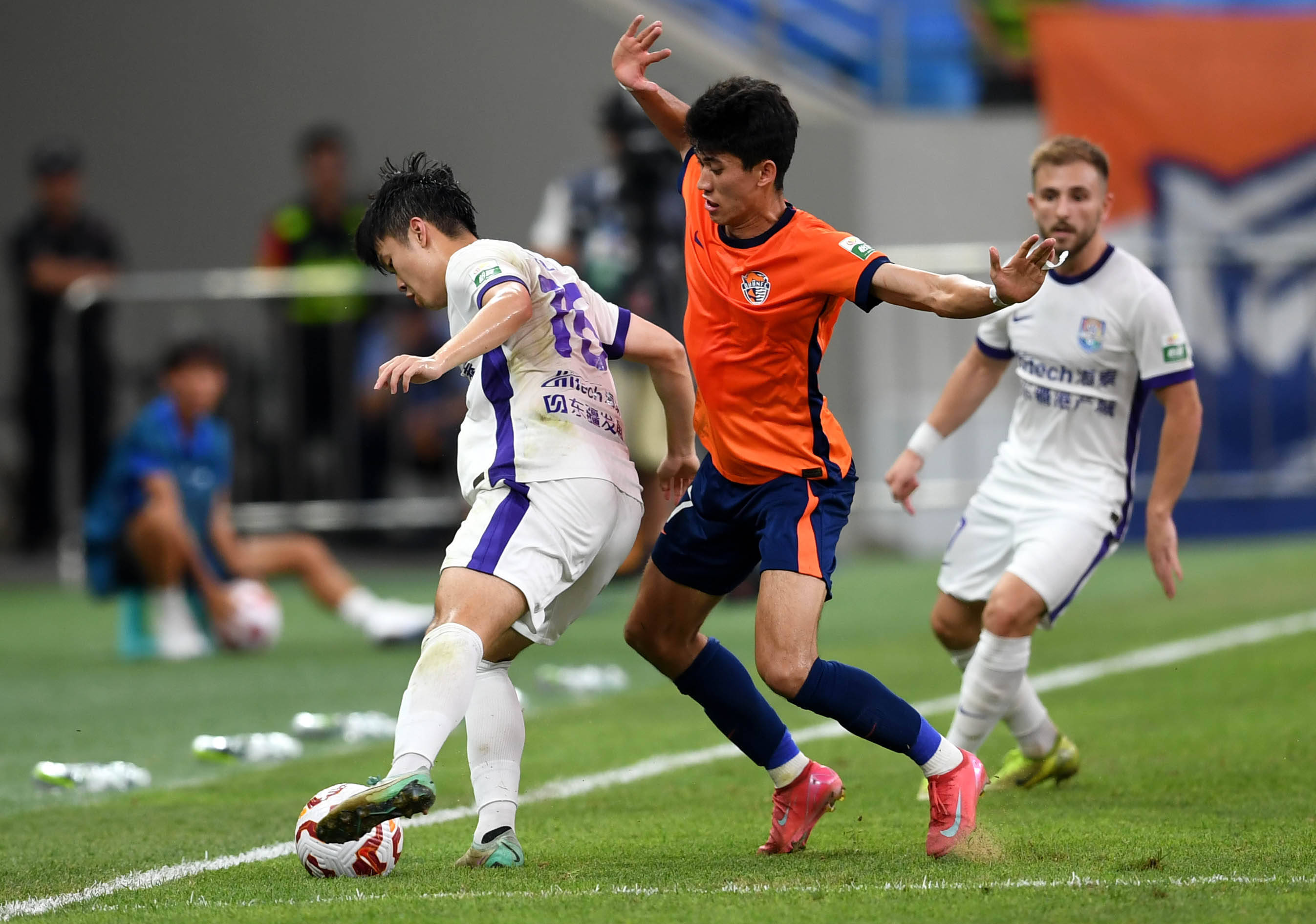 而是依旧按 而是依旧按