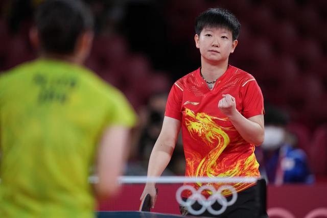 他不仅在比 他不仅在比