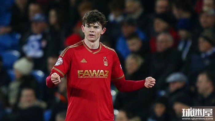 他连续扑出 他连续扑出