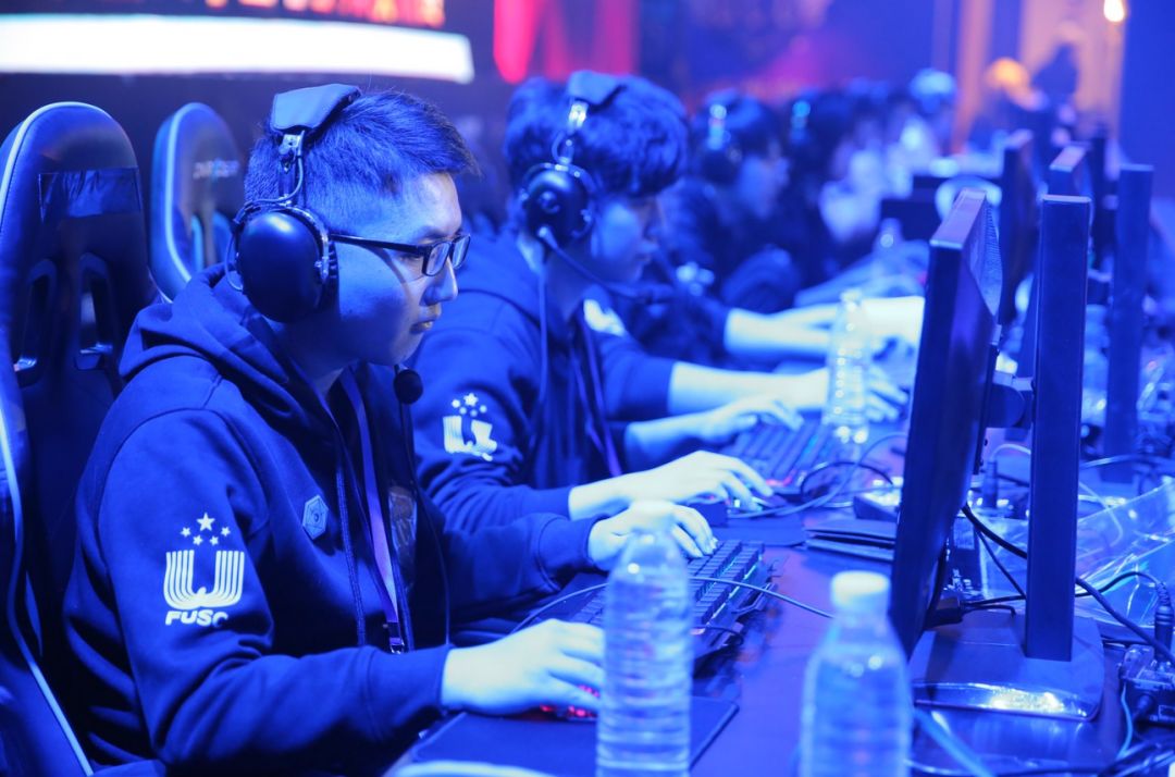 如今完成首 如今完成首