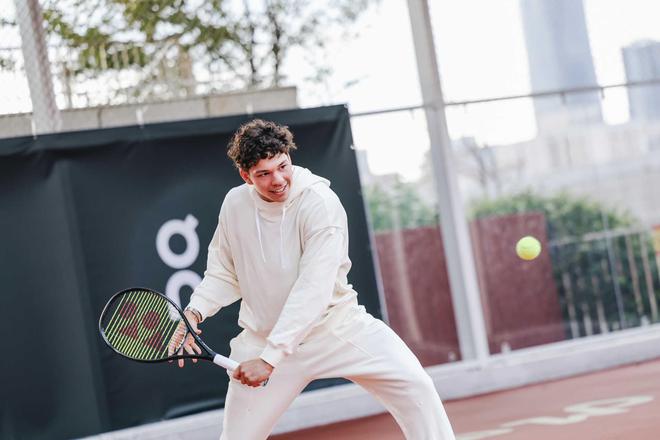 一颗冉冉升 一颗冉冉升